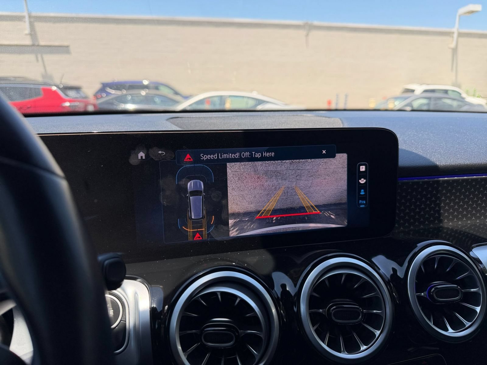 Used 2025 Mercedes-Benz GLB 250 image 27