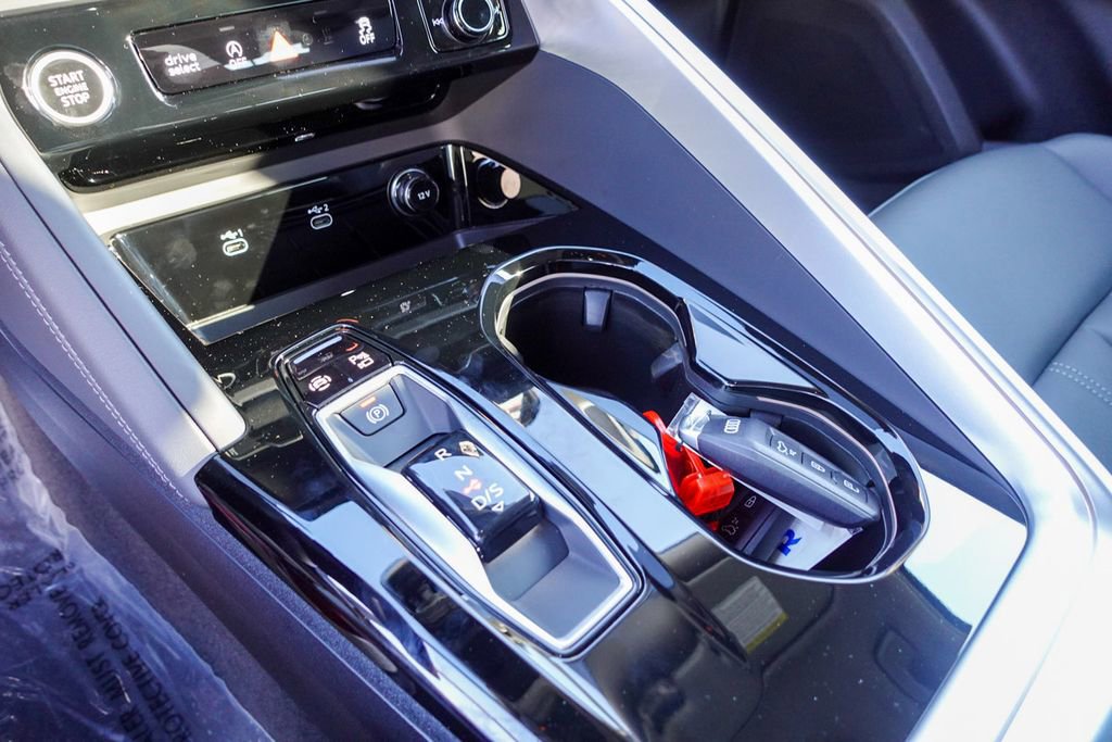 New 2025 Audi Q5 Premium Plus image 21
