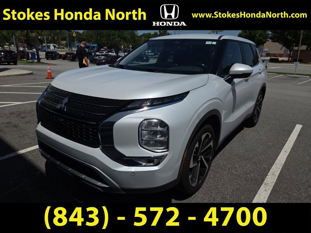 Used 2023 Mitsubishi Outlander SE FWD video 1