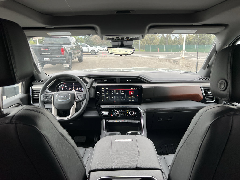 New 2026 GMC Sierra 3500 Denali w/ Denali Reserve Package image 38
