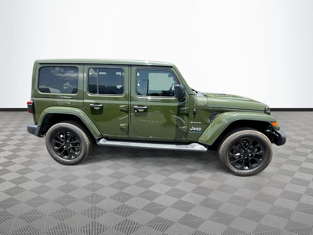 Used 2023 Jeep Wrangler Unlimited Sahara w/ Cold Weather Group AWD/4WD image 5