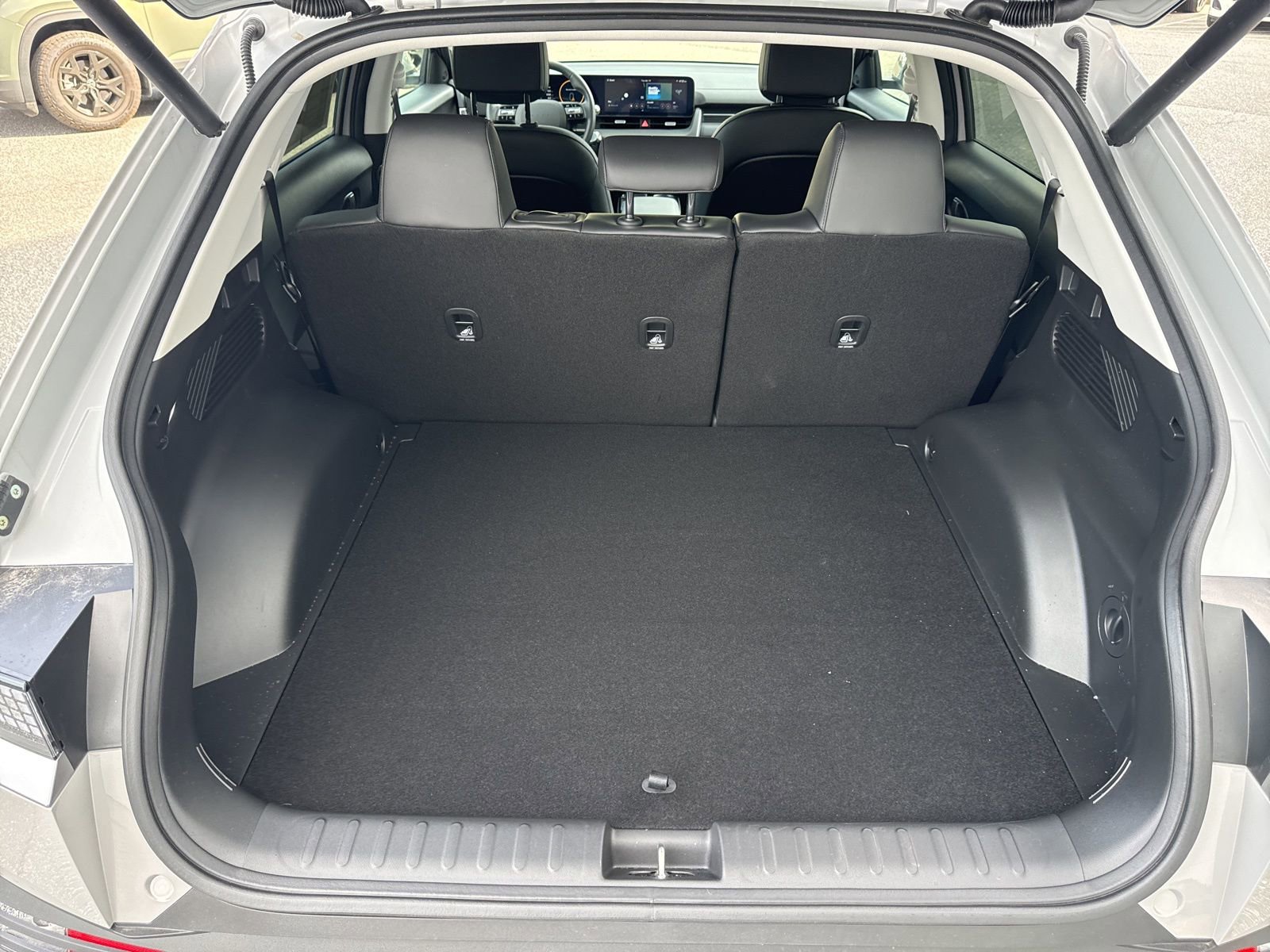 Used 2026 Hyundai Ioniq 5 SEL image 11