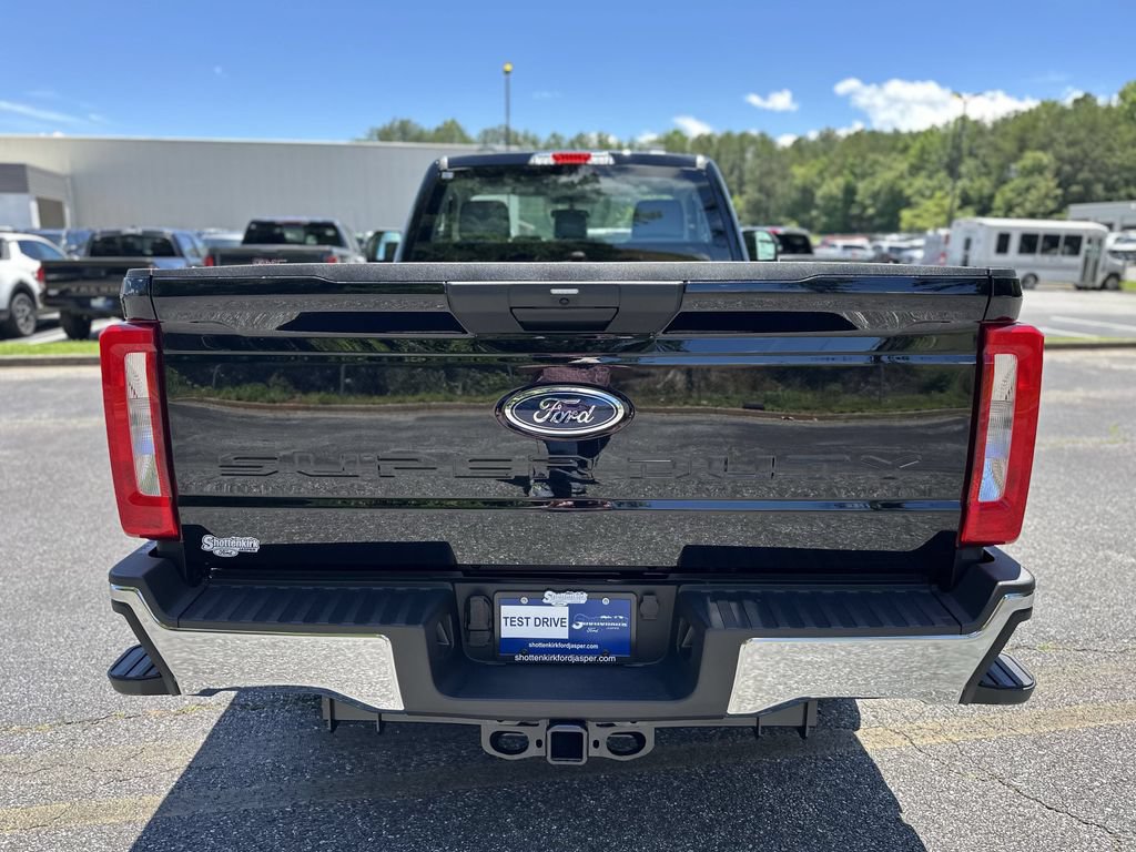 New 2025 Ford F250 XL w/ XL Chrome Package RWD image 11