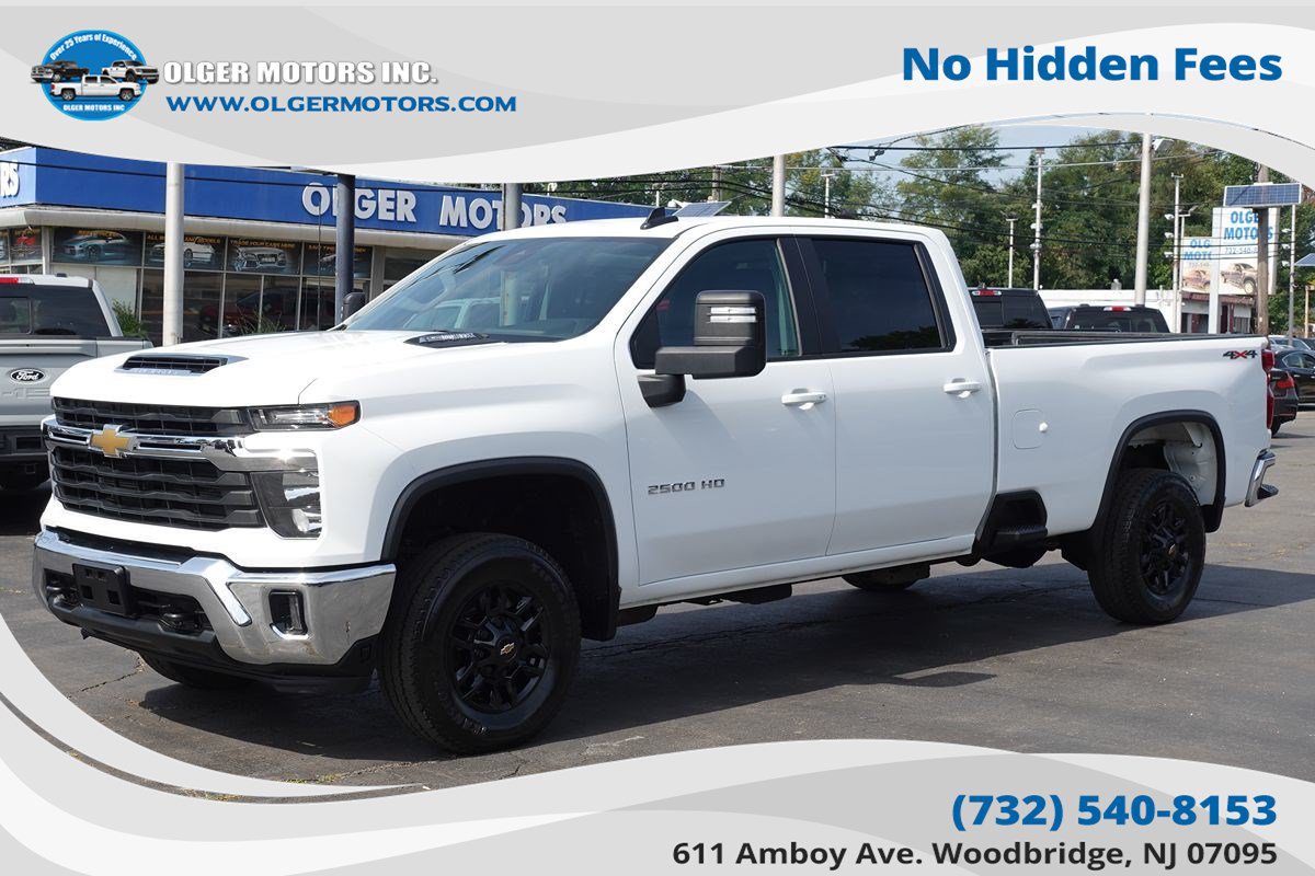 Used 2025 Chevrolet Silverado 2500 LT w/ Convenience Package AWD/4WD image 1