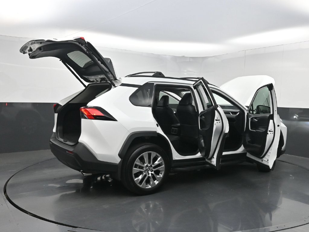 Used 2024 Toyota RAV4 XLE Premium FWD image 38