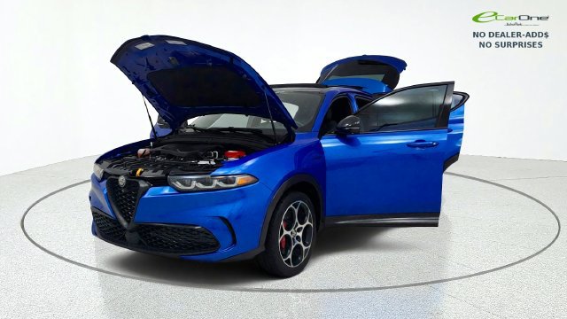 Used 2024 Alfa Romeo Tonale Veloce w/ Active Assist Package AWD/4WD image 14