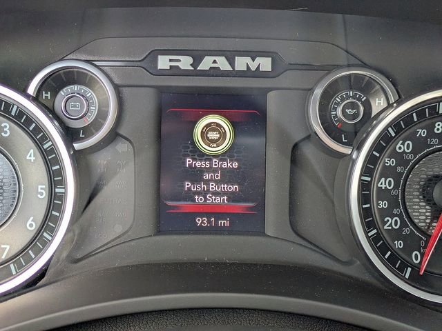 Used 2024 RAM 2500 Tradesman w/ Chrome Appearance Group image 31