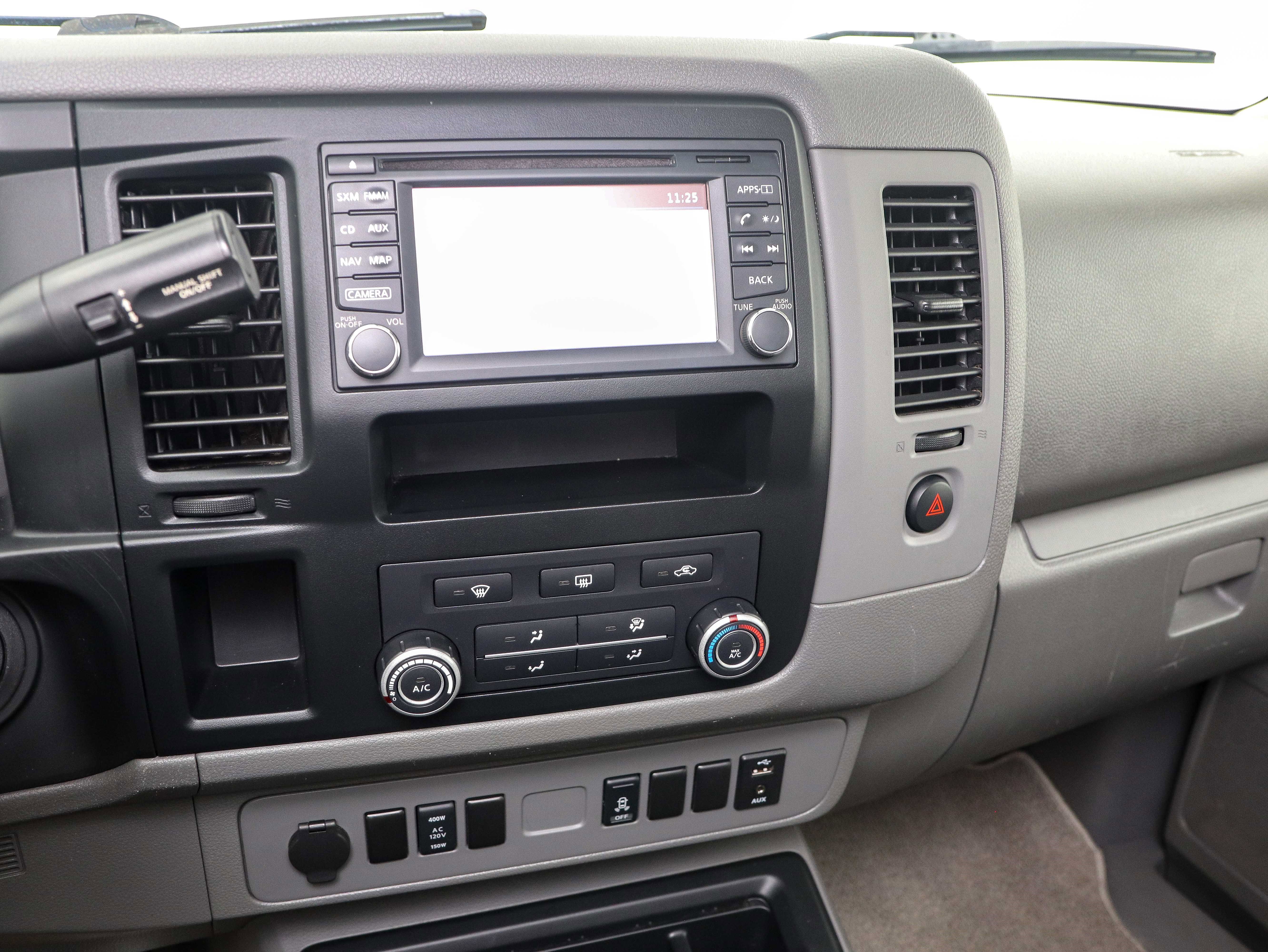 Used 2018 Nissan NV 3500 SV w/ Navigation Package image 18