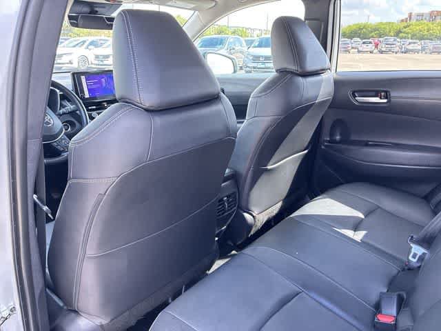 Used 2023 Toyota Corolla Cross XLE FWD image 19