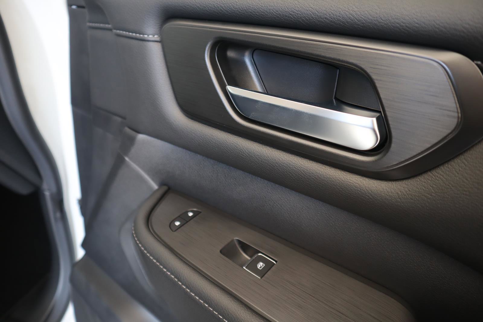 New 2026 Nissan Armada SV image 49