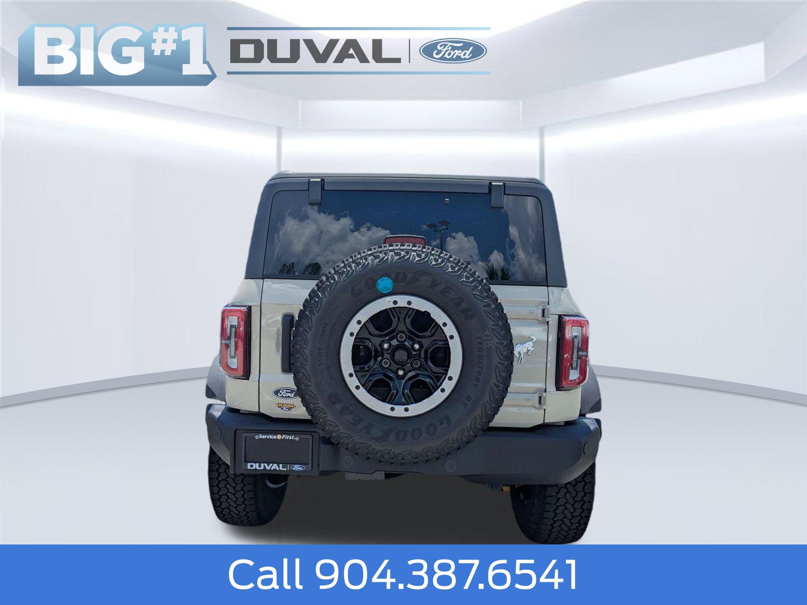 New 2026 Ford Bronco Outer Banks w/ Sasquatch Package AWD/4WD image 4