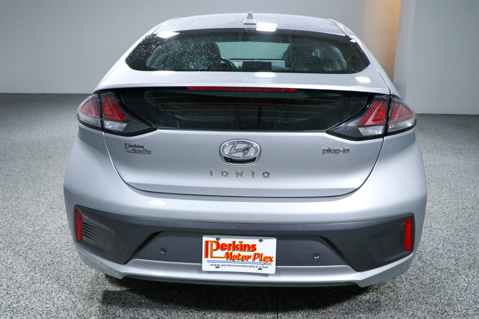 Used 2022 Hyundai Ioniq Limited FWD image 8
