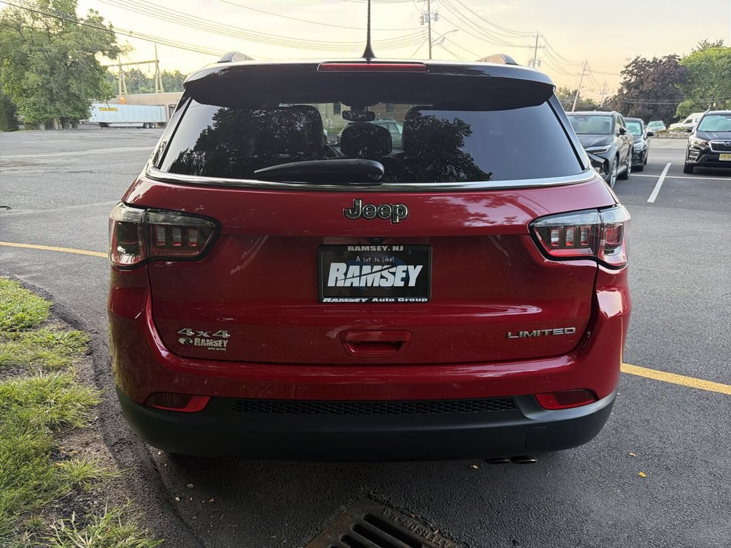 Used 2018 Jeep Compass Limited w/ Navigation Group AWD/4WD image 26