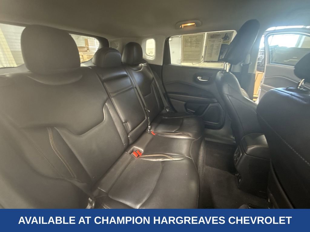 Used 2018 Jeep Compass Limited AWD/4WD image 36
