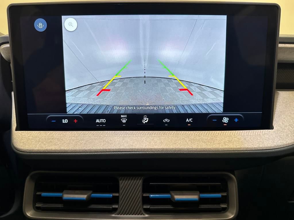 New 2025 Ford Maverick XLT image 7