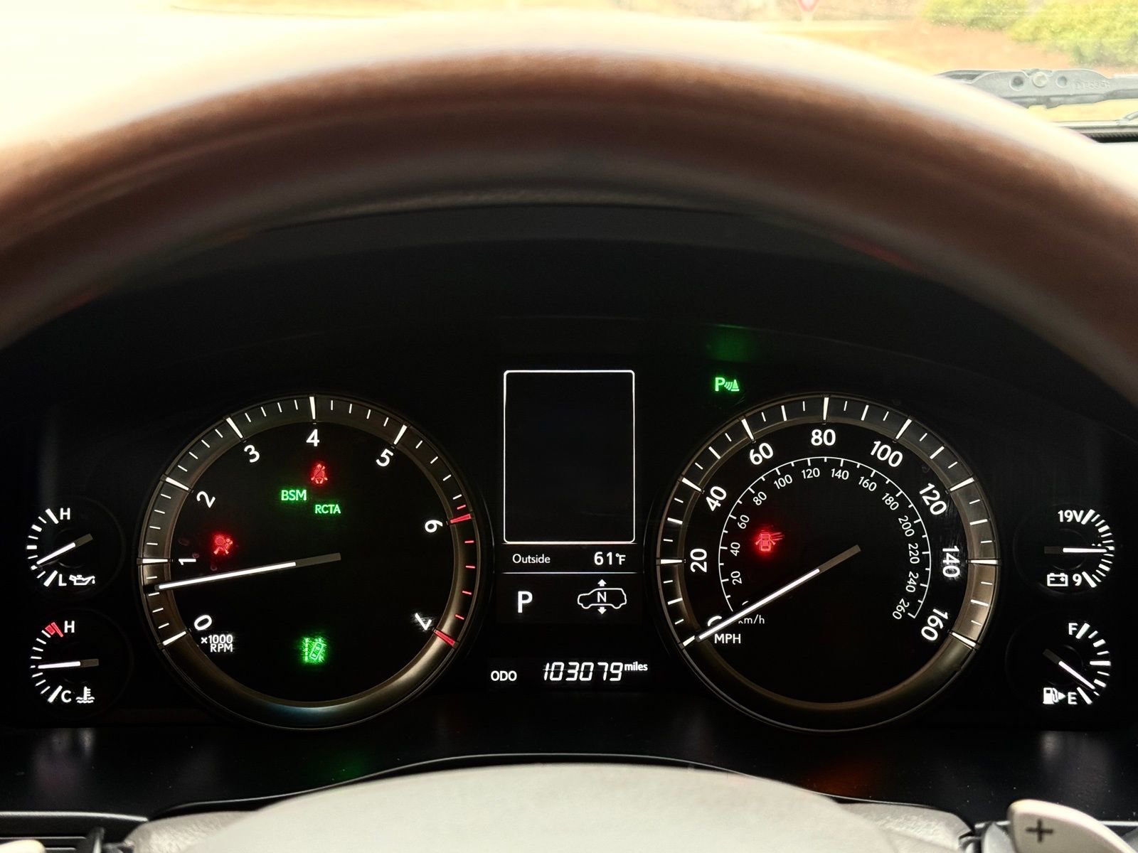 Used 2016 Lexus LX 570 4WD w/ Luxury Package image 26