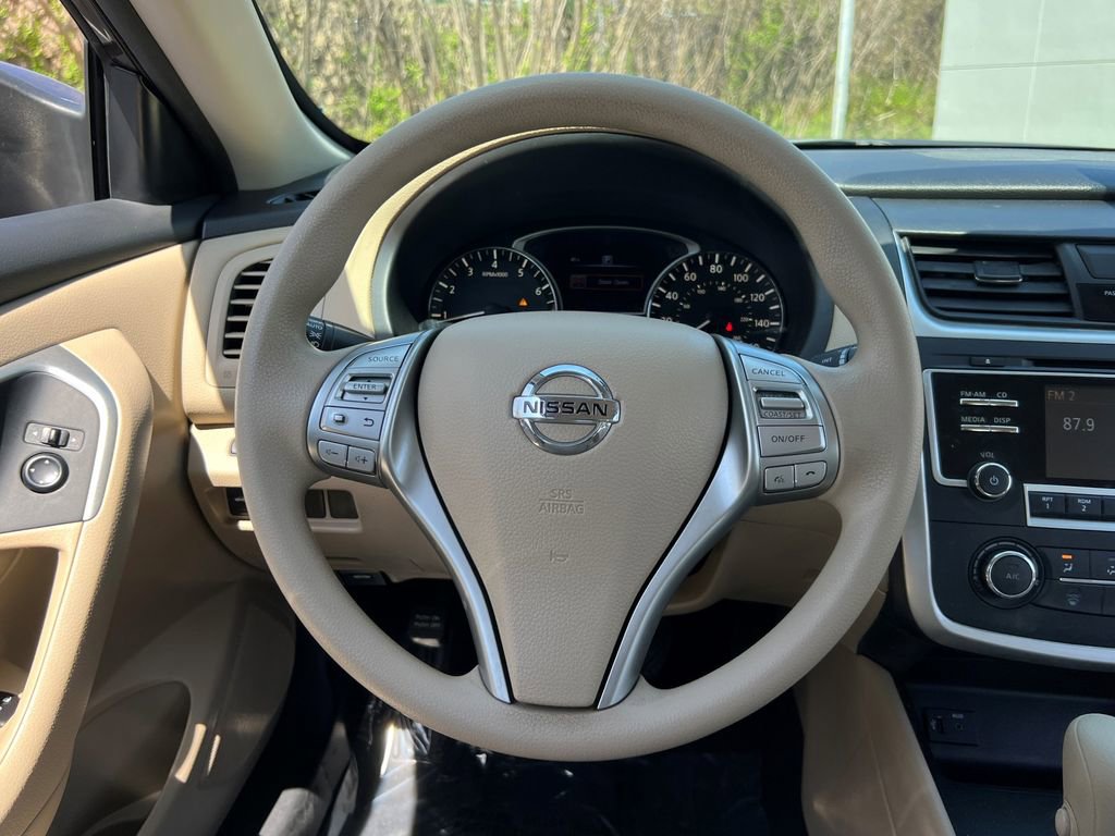 Used 2016 Nissan Altima 2.5 S w/ Power Driver Seat Package image 18