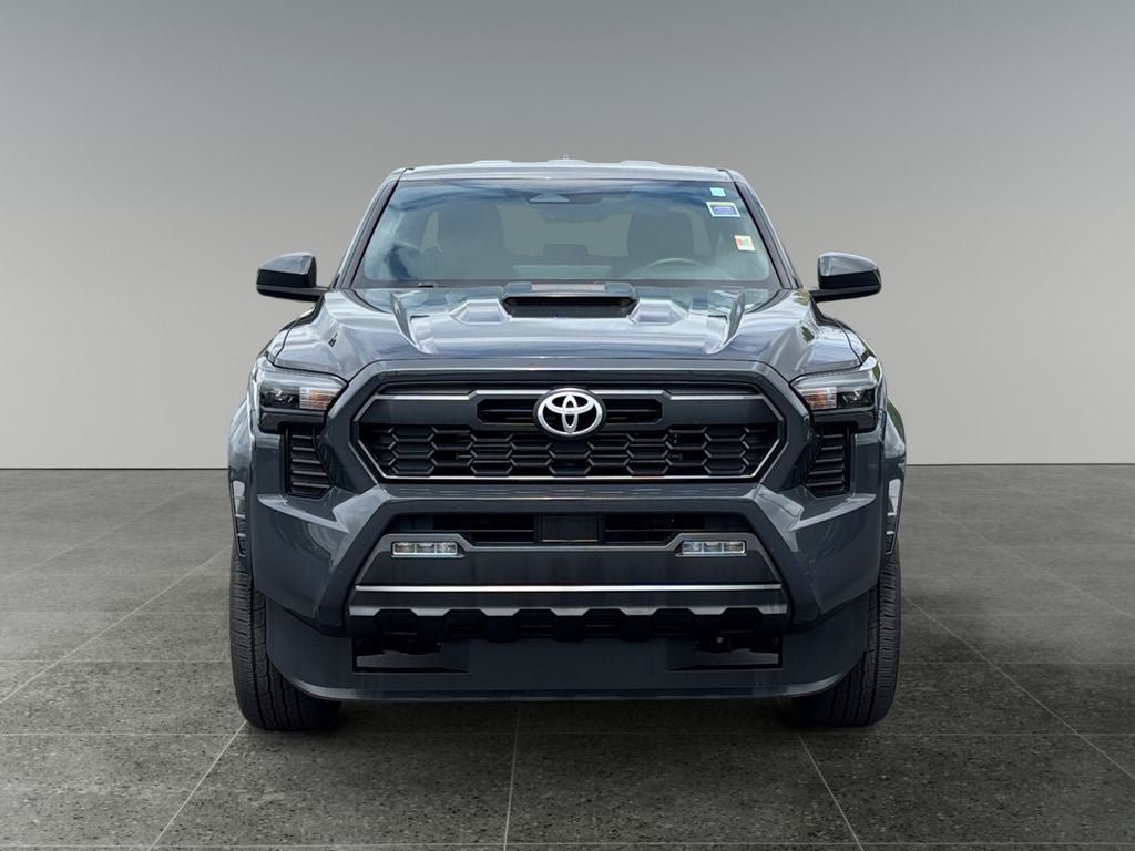 Used 2024 Toyota Tacoma TRD Sport AWD/4WD image 2