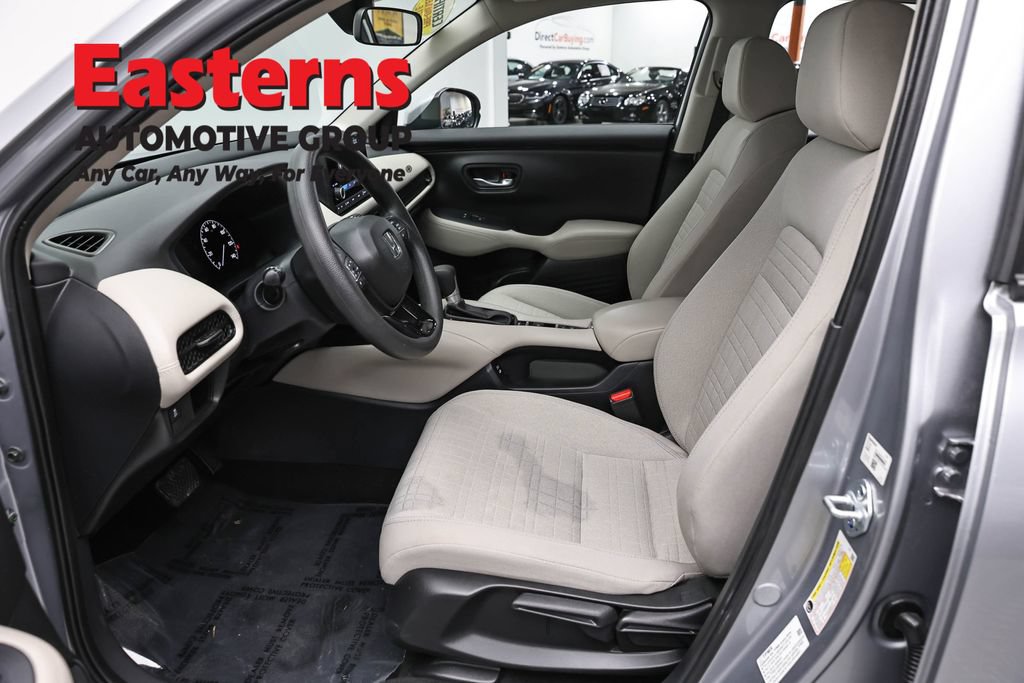 Used 2025 Honda HR-V LX image 14