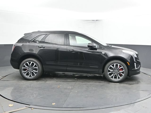 New 2026 Cadillac XT5 Sportv w/ LPO, Floor Liner Package AWD/4WD image 3