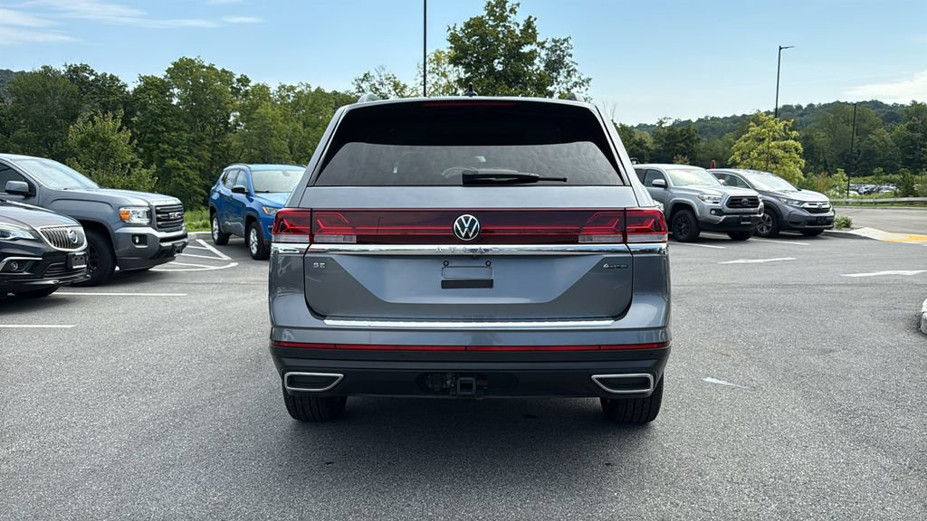 Used 2024 Volkswagen Atlas SE w/ Panoramic Sunroof Package AWD/4WD image 7