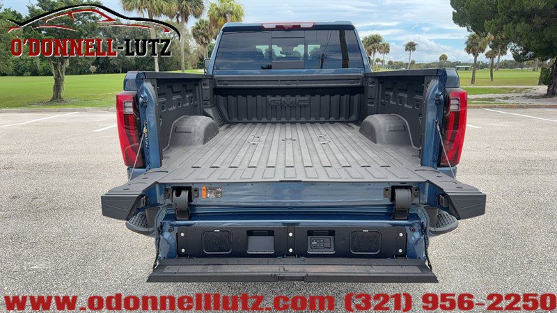 Used 2026 GMC Sierra 2500 Denali Ultimate AWD/4WD image 6