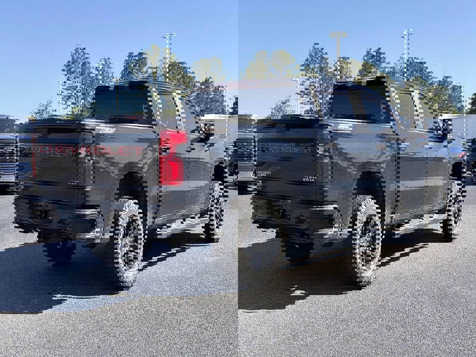 Used 2021 Chevrolet Silverado 1500 Custom Trail Boss image 10