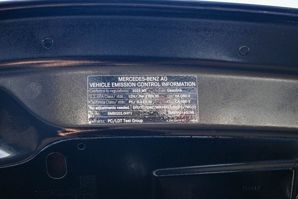 Used 2025 Mercedes-Benz GLC 300 image 28