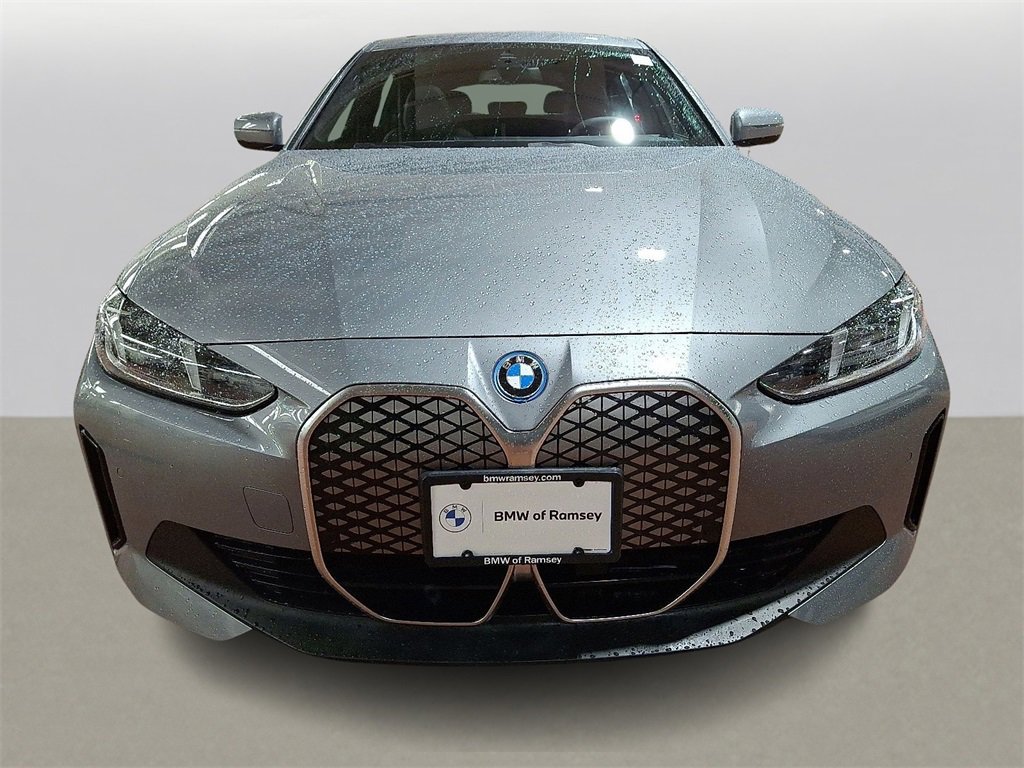 Used 2025 BMW i4 xDrive40i image 2