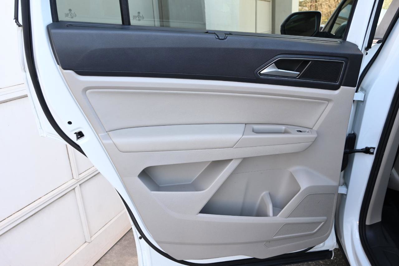 Used 2019 Volkswagen Atlas SEL R-Line image 16