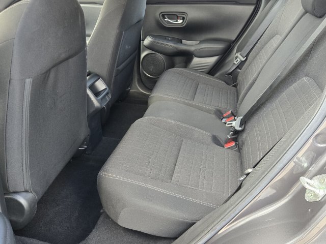 Used 2023 Honda HR-V LX image 11