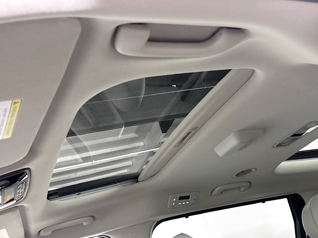 New 2026 Kia Carnival SX Prestige FWD image 19