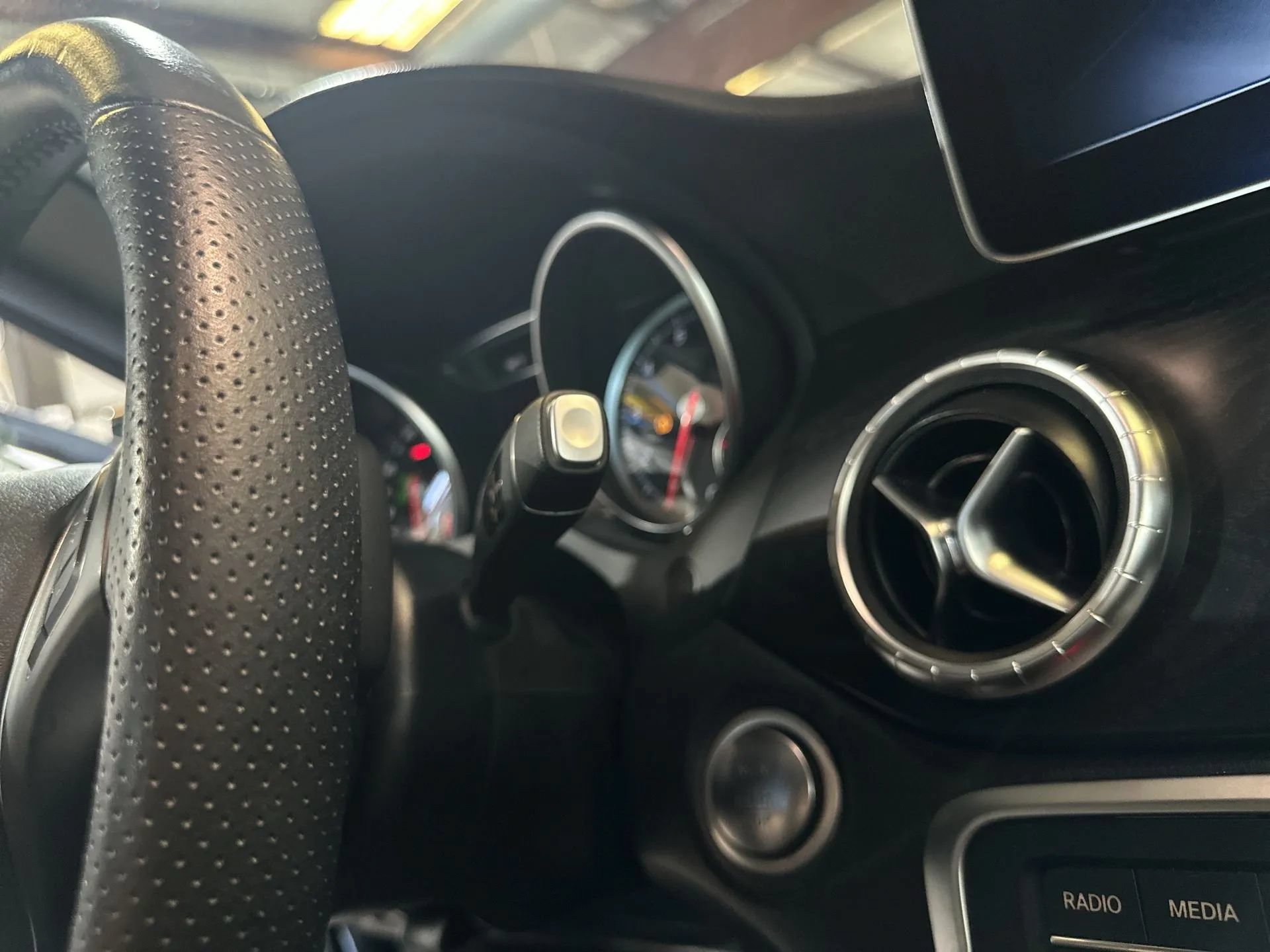 Used 2019 Mercedes-Benz CLA 250 4MATIC image 22