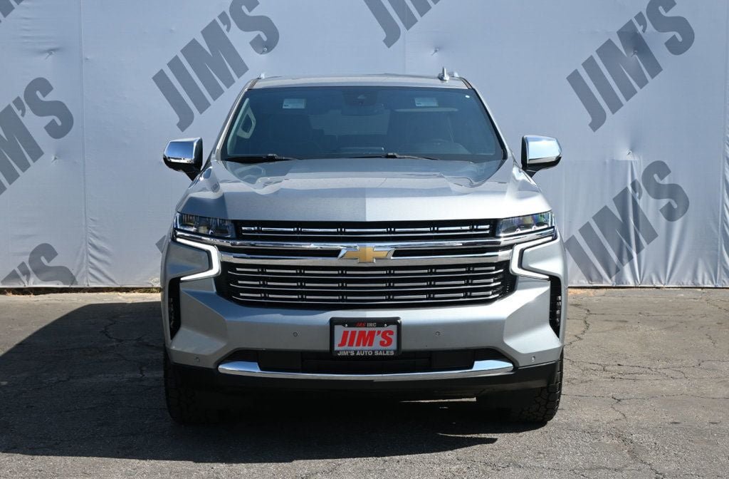 Used 2023 Chevrolet Suburban Premier RWD image 2