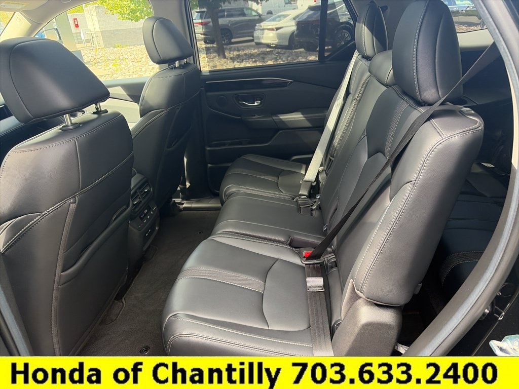 Certified 2024 Honda Pilot Touring image 24