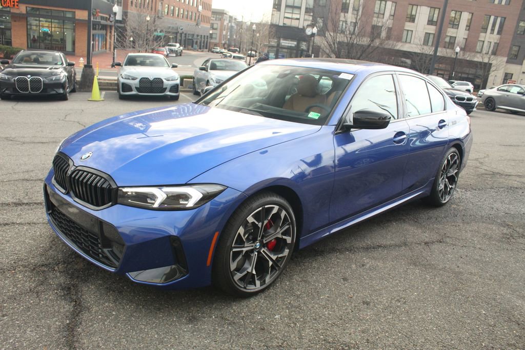 Used 2026 BMW 330i xDrive Sedan w/ M Sport Package AWD/4WD image 4