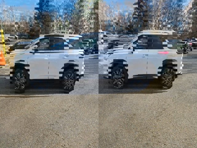 New 2025 Nissan Pathfinder SL image 1