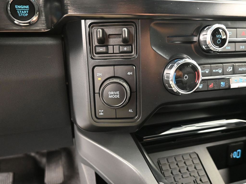 New 2026 Ford F350 Lariat image 34
