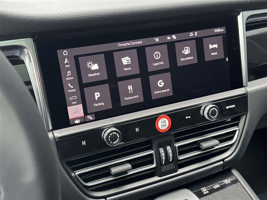 New 2026 Porsche Macan image 25