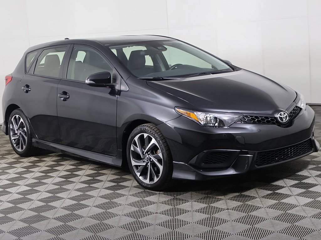 Used 2017 Toyota Corolla iM image 40