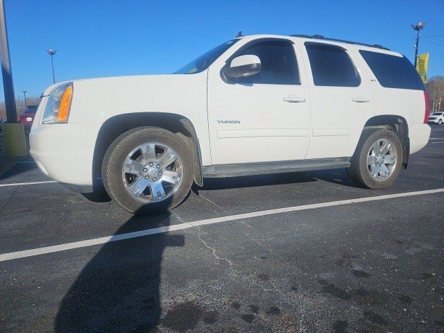 Used 2013 GMC Yukon SLT image 1