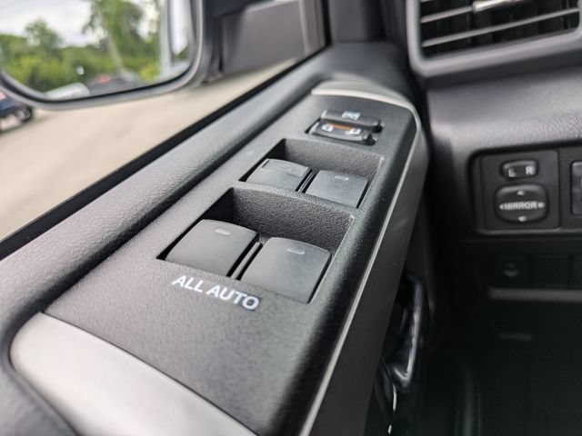 Used 2019 Toyota 4Runner SR5 AWD/4WD image 24