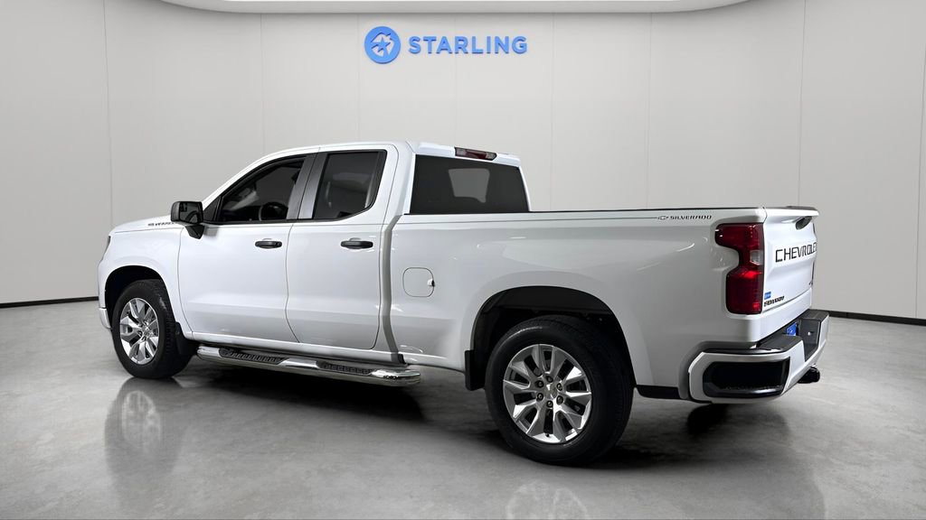 Used 2024 Chevrolet Silverado 1500 Custom image 4