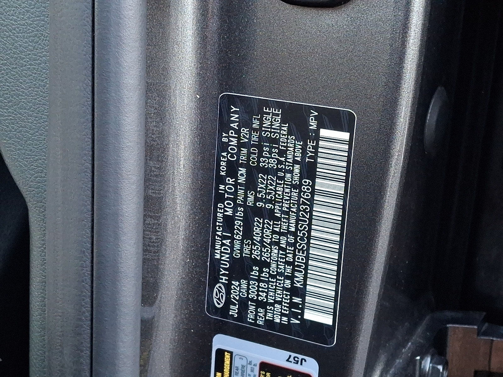 Certified 2025 Genesis GV80 3.5T e-SC AWD/4WD image 29