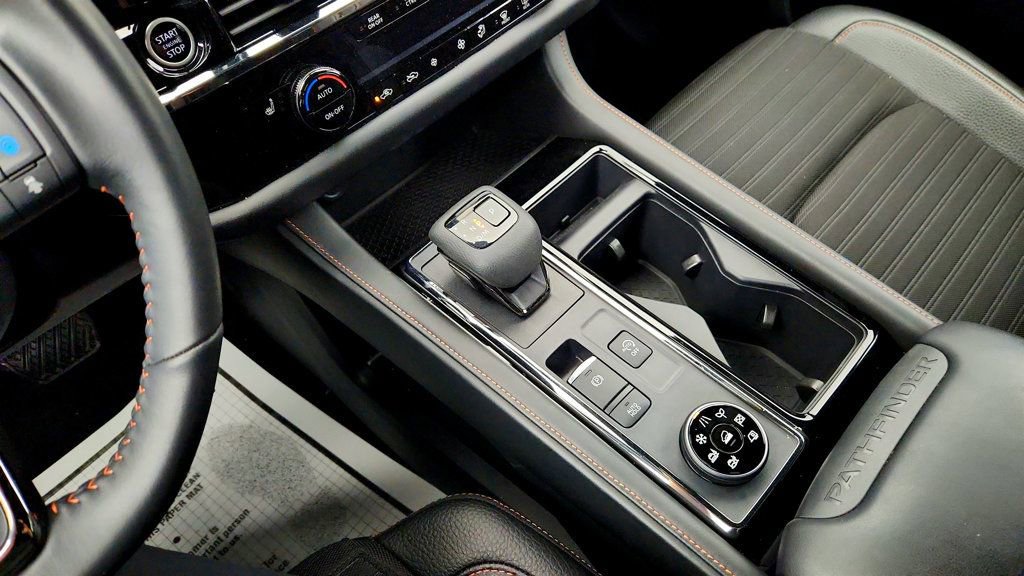 Used 2024 Nissan Pathfinder Rock Creek AWD/4WD image 16