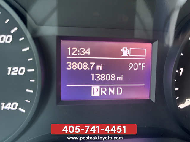 Used 2020 Mercedes-Benz Metris Passenger image 28