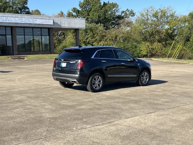 Certified 2021 Cadillac XT5 Premium Luxury FWD image 4