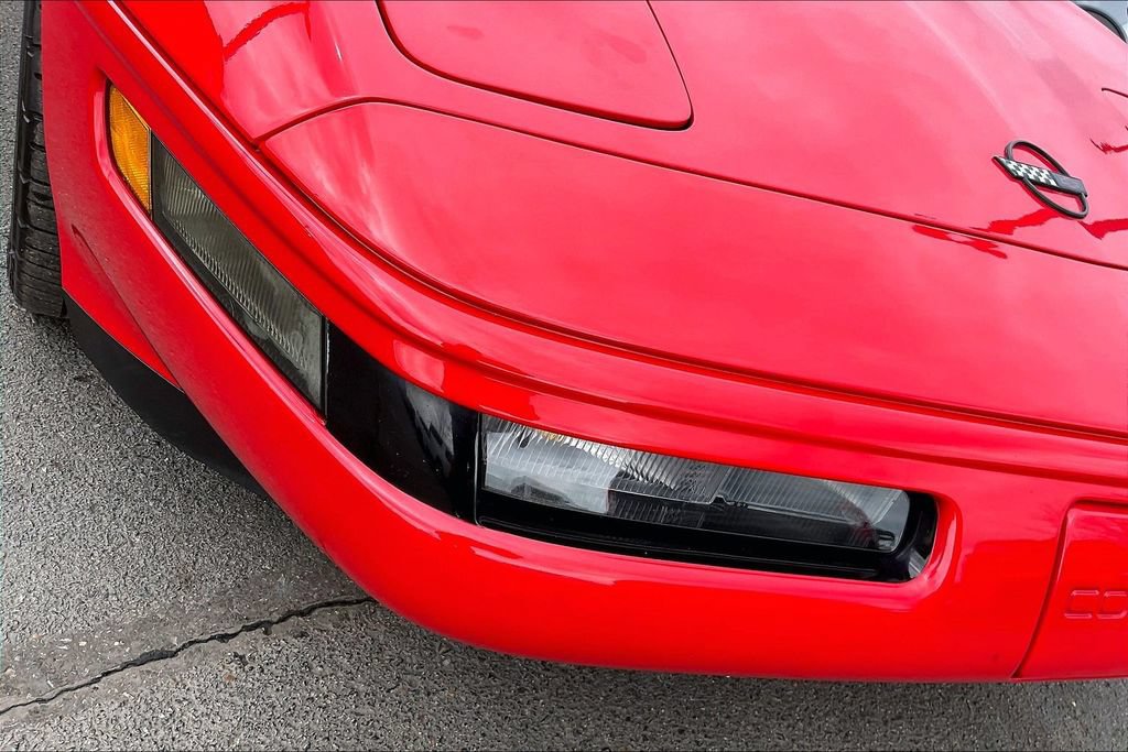 Used 1992 Chevrolet Corvette Convertible RWD image 29
