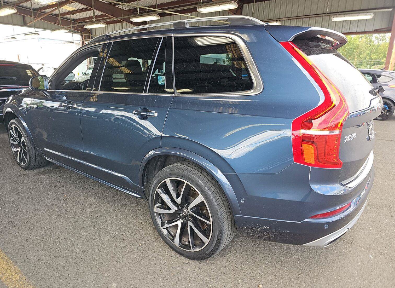 Used 2019 Volvo XC90 T6 Momentum w/ Advanced Package AWD/4WD image 9