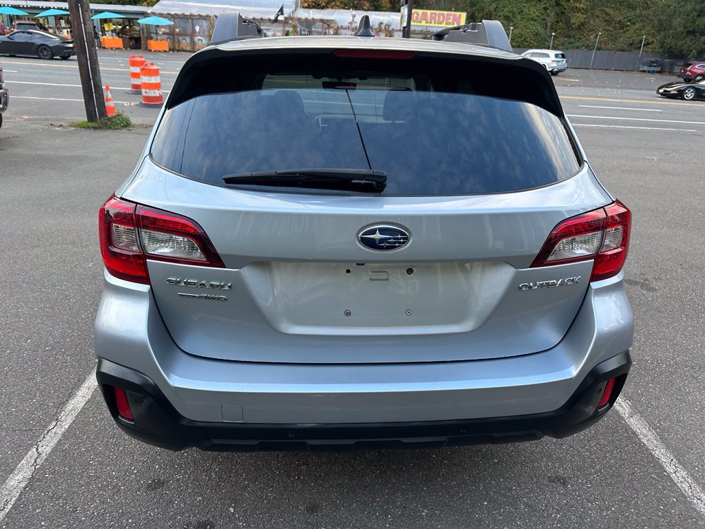 Used 2019 Subaru Outback 2.5i Limited AWD/4WD image 6